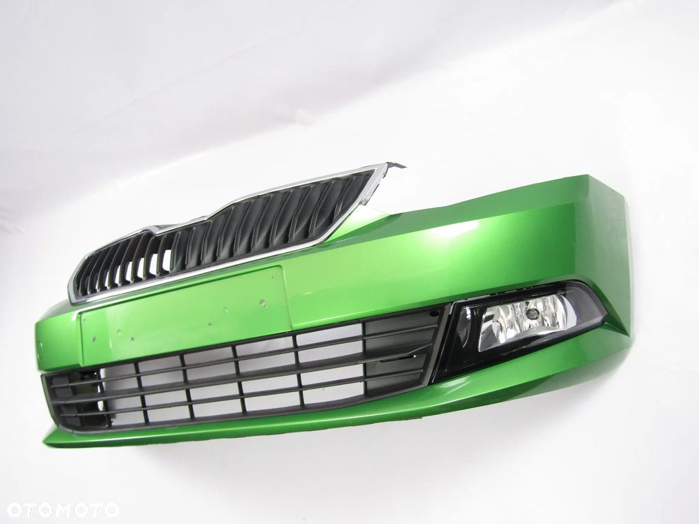 Zderzak przedni Skoda Fabia 6V 15 - 18 Lakier LF6Z - 8