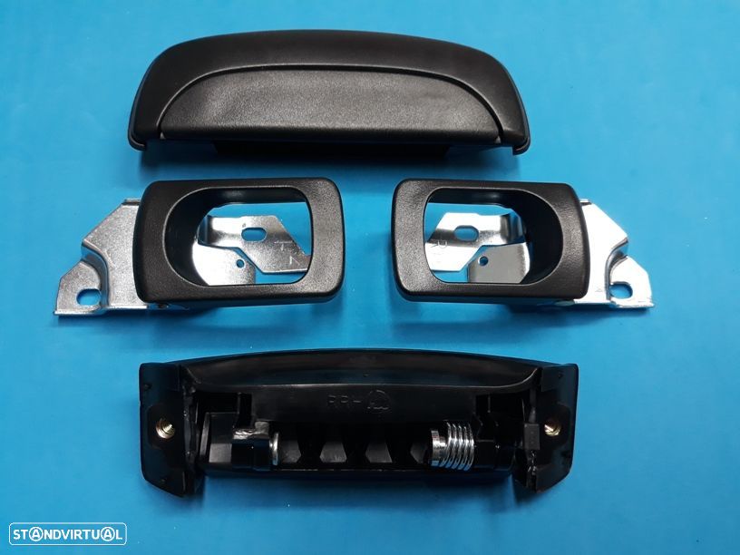 Puxadores de porta Hyundai H100  (preço na lista do anuncio)  NOVO - 1