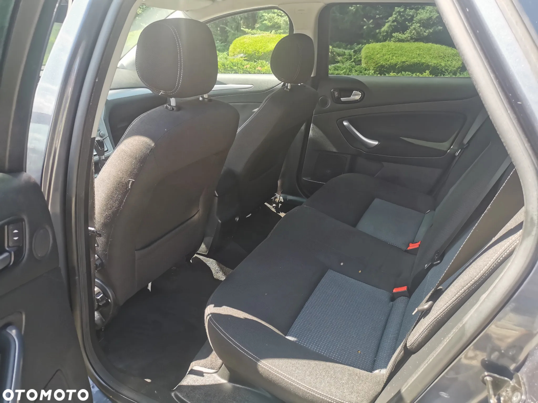 Ford Mondeo 2.0 TDCi Titanium - 10