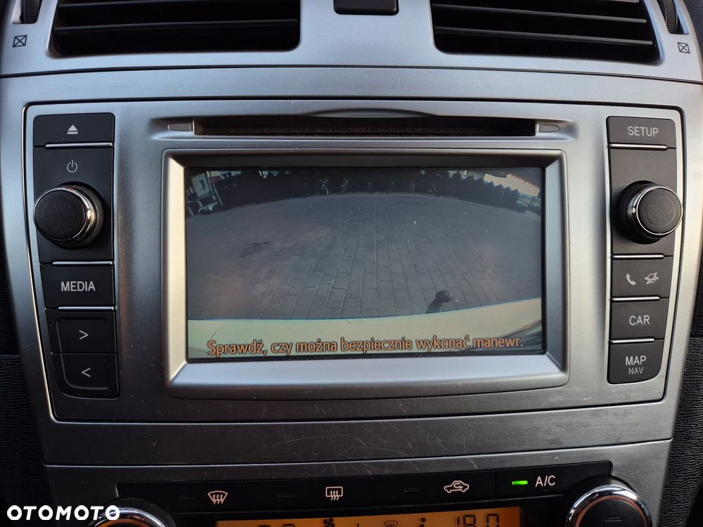 Toyota Avensis 2.0 D-4D Premium - 10