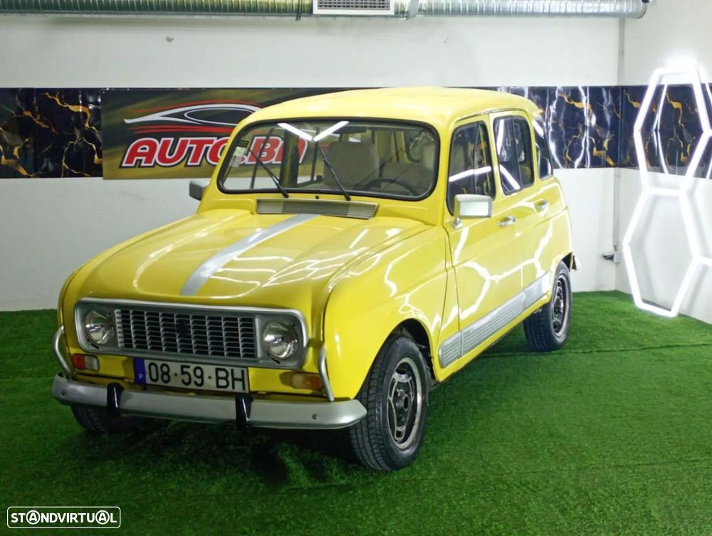 Renault 4 - 3