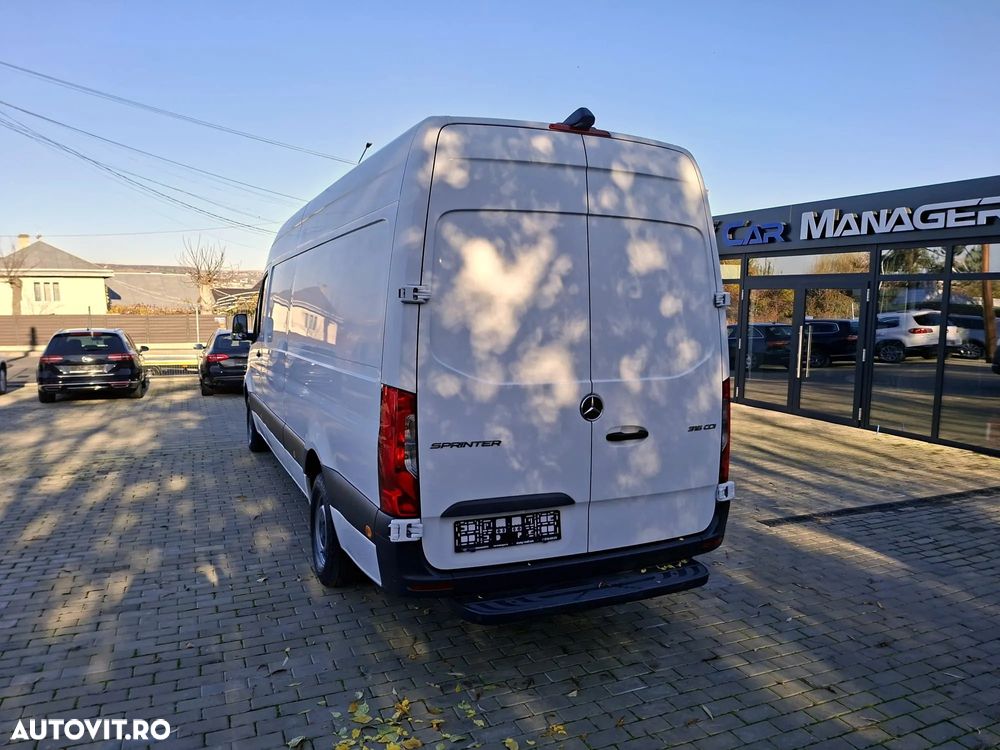 Mercedes-Benz Sprinter - 3