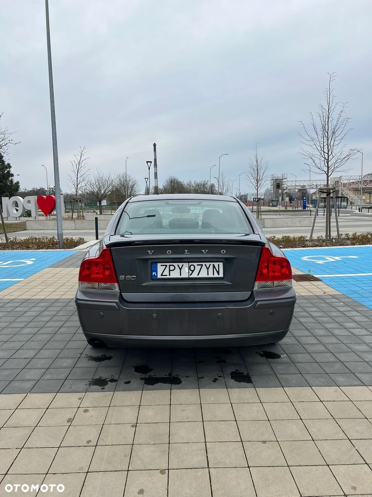 Volvo S60 2.4D Diament - 4