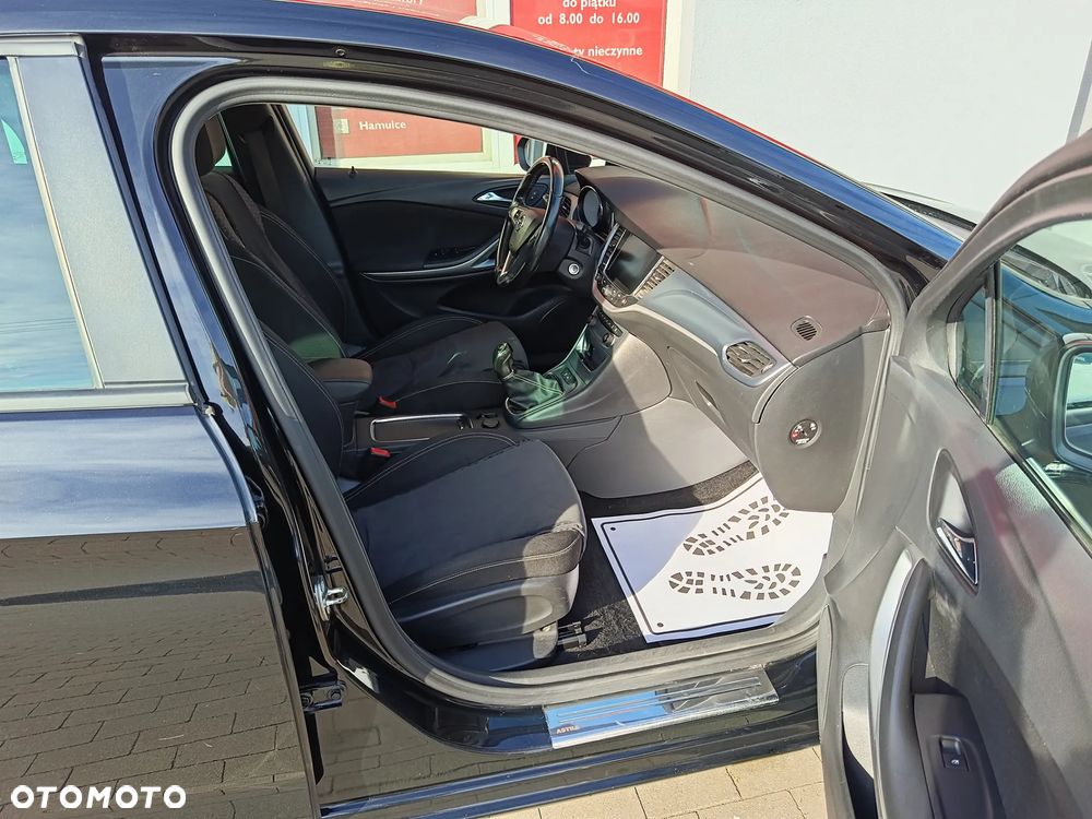 Opel Astra 1.6 D (CDTI) Dynamic - 37