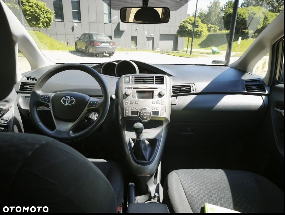 Toyota Verso 2.0 D-4D Luna 7os - 8