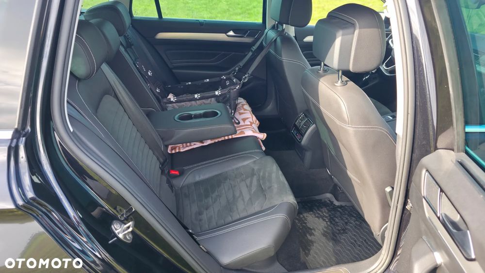 Volkswagen Passat 2.0 TDI SCR DSG Elegance - 26