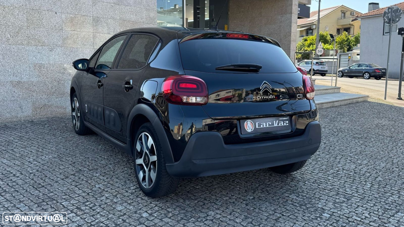 Citroën C3 1.2 PureTech Shine EAT6 - 8