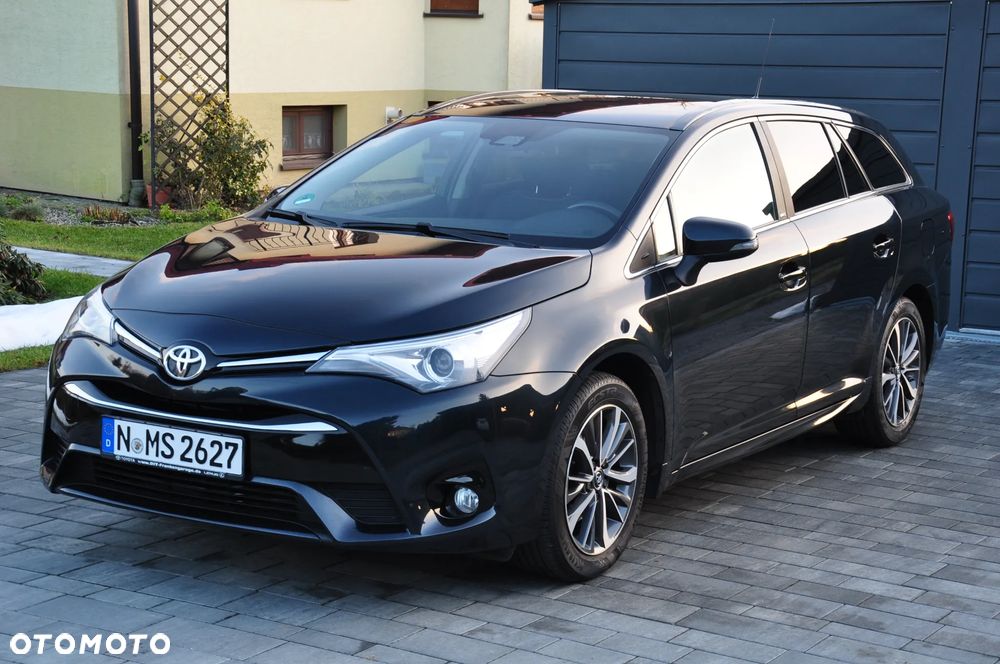 Toyota Avensis Touring Sports 1.8 Edition-S - 3