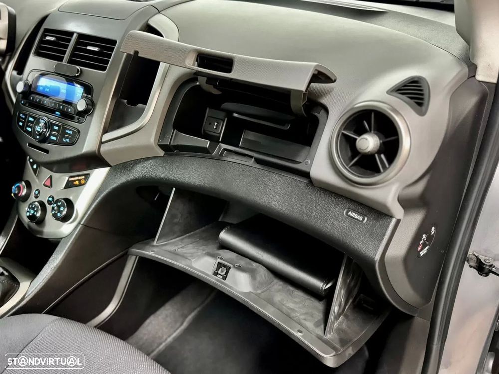 Chevrolet Aveo 1.2 LT - 38