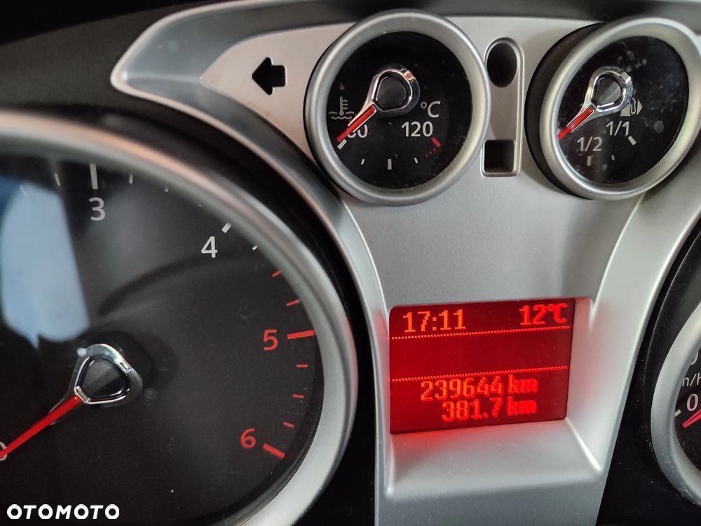 Ford Focus 1.6 TDCi DPF Ghia - 3