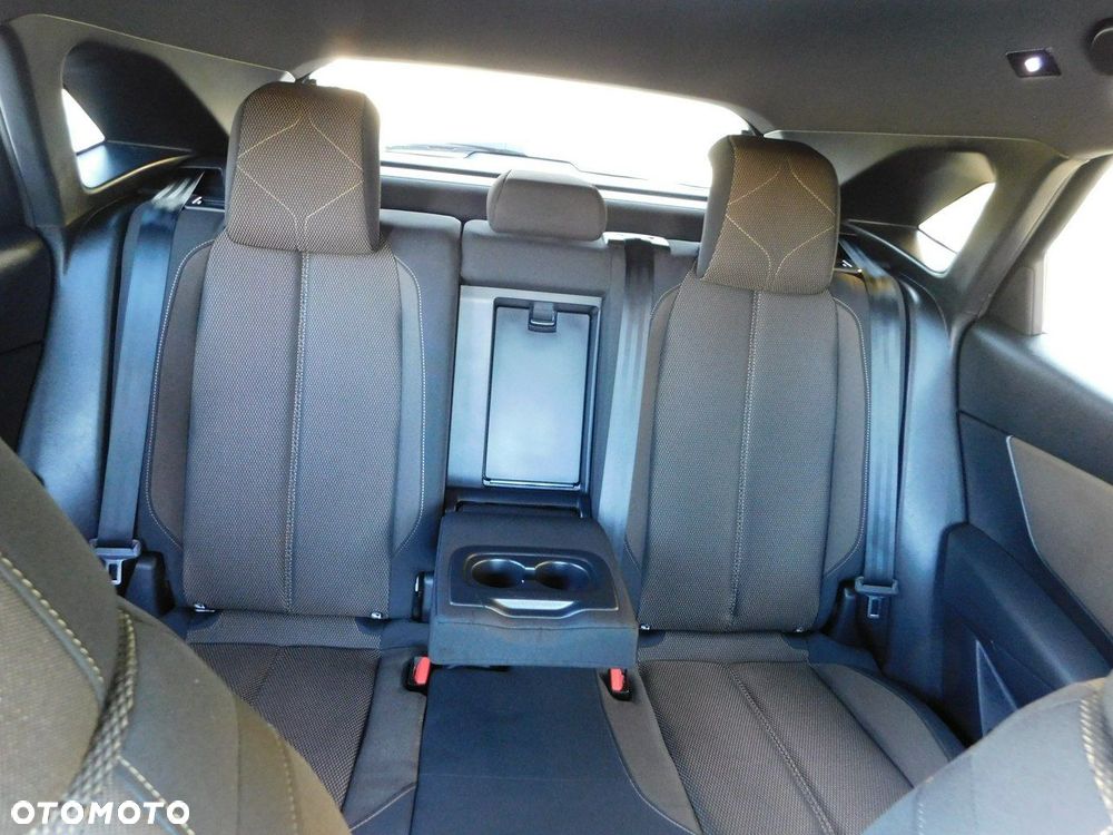 DS Automobiles DS 7 Crossback - 11