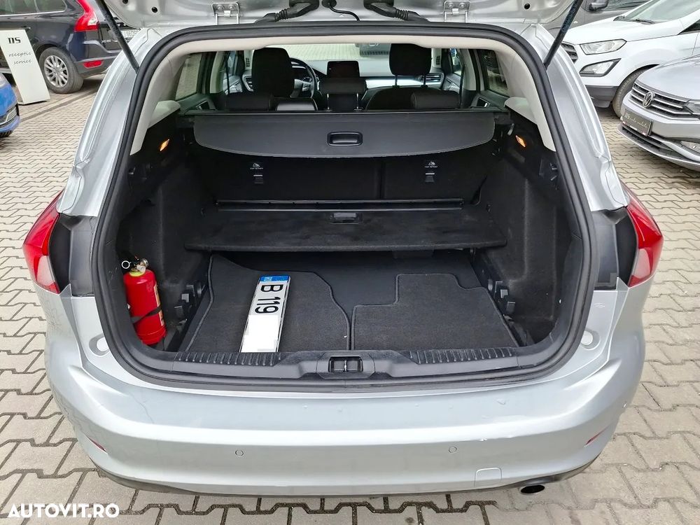 Ford Focus 1.5 EcoBlue Connected - 10