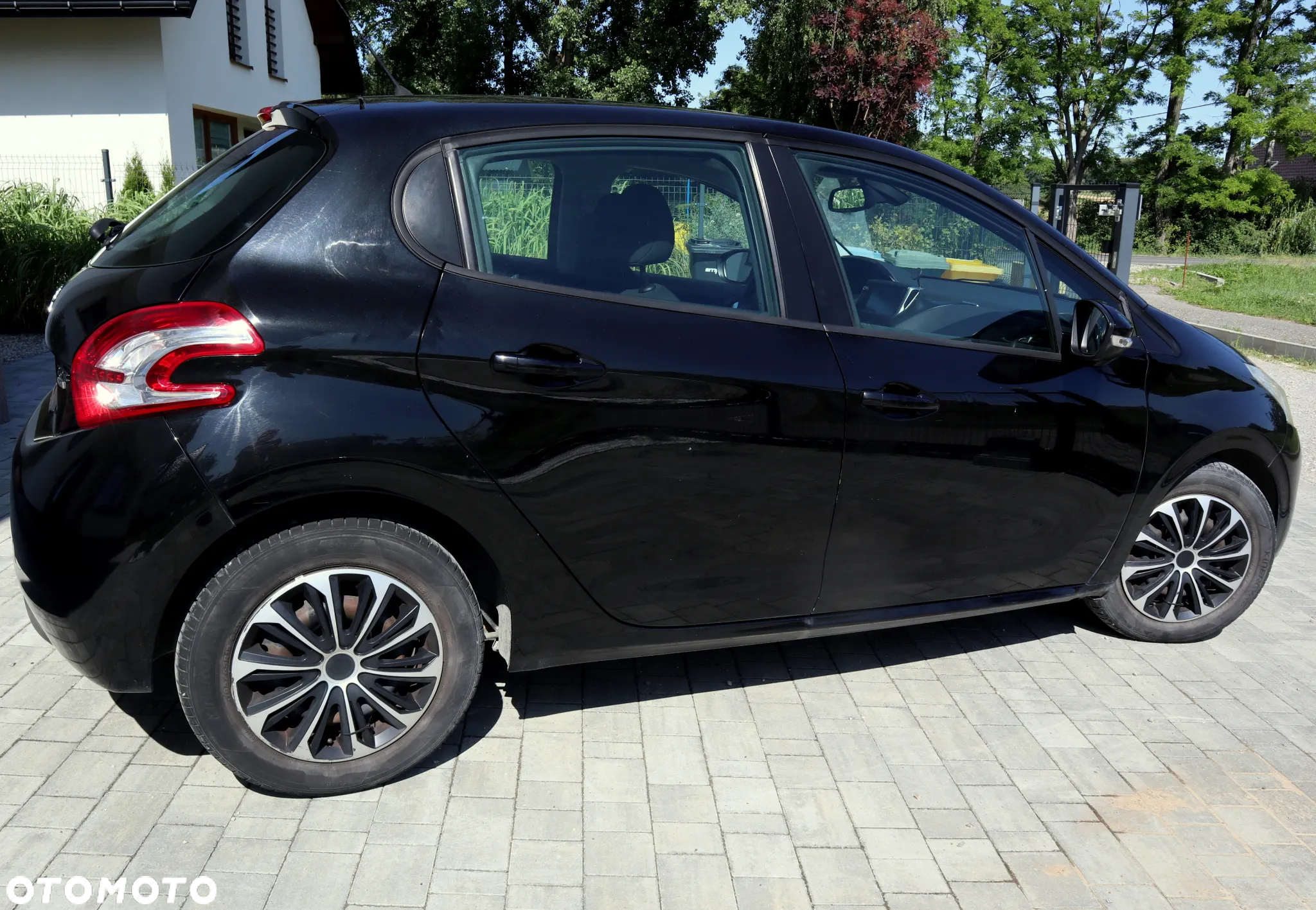 Peugeot 208 1.6 e-HDi Active STT - 4