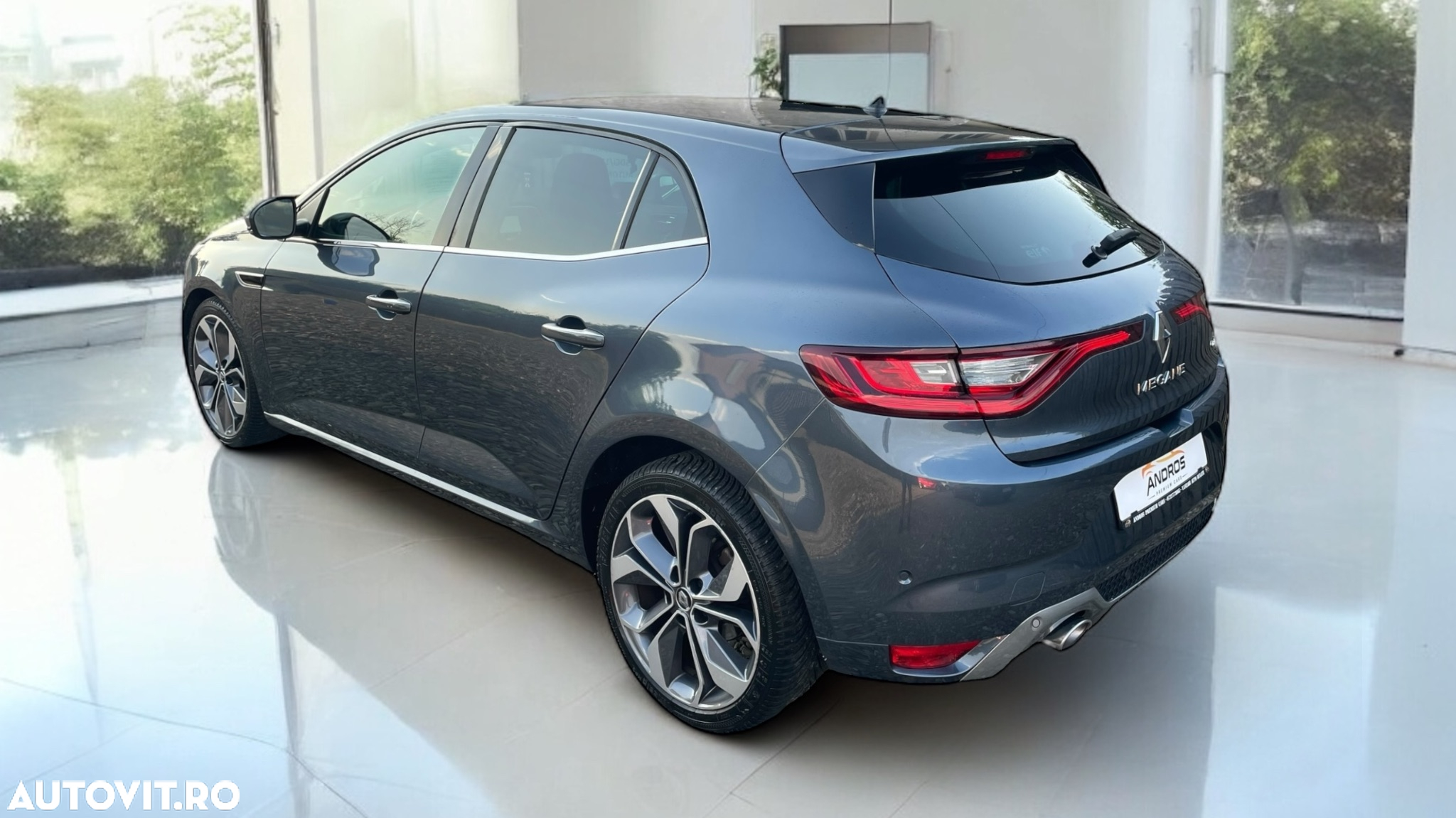 Renault Megane ENERGY dCi 110 EDC GT LINE - 4
