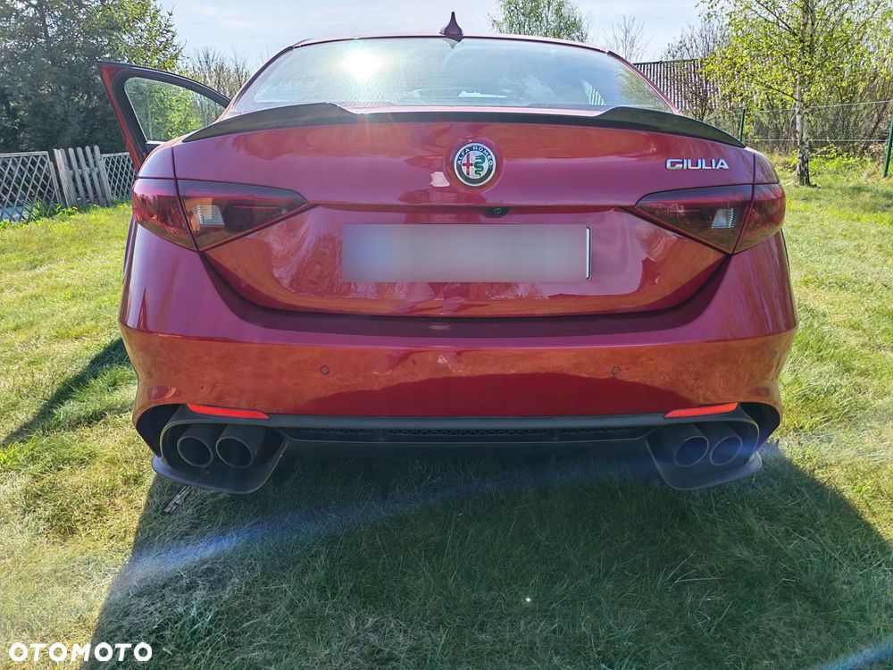Alfa Romeo Giulia 2.9 V6 Bi-Turbo AT8 Quadrifoglio - 2