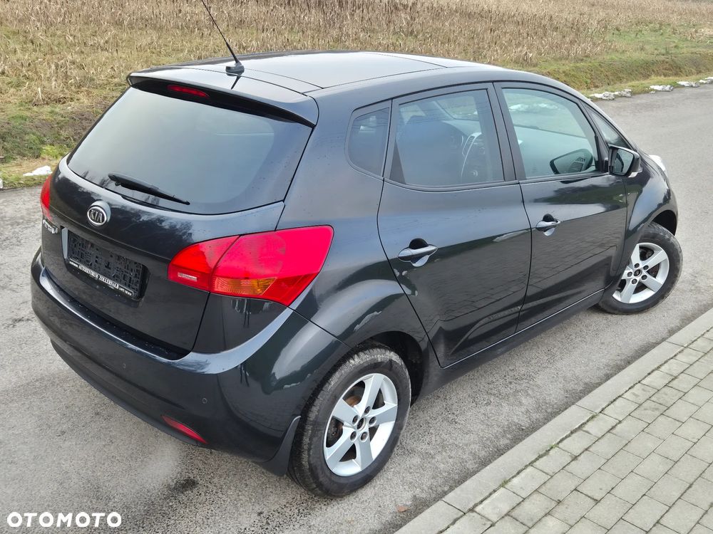 Kia Venga 1.4 CVVT Black Collection - 6
