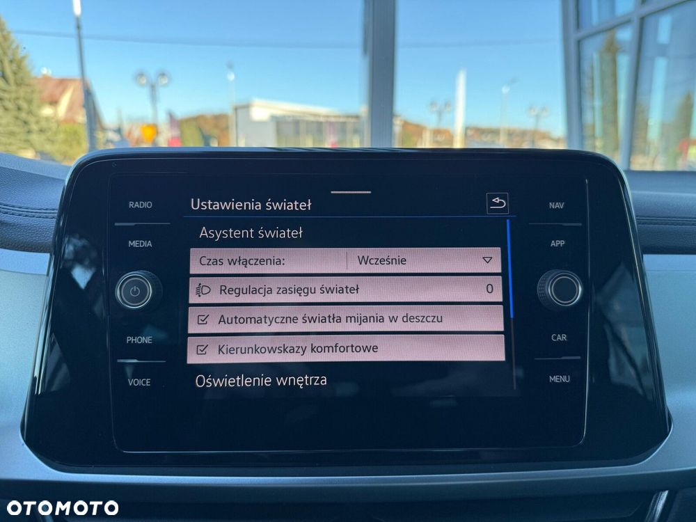 Volkswagen T-Roc 1.5 TSI Life - 21