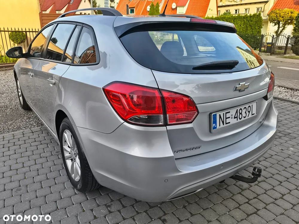 Chevrolet Cruze 1.6 LT - 4