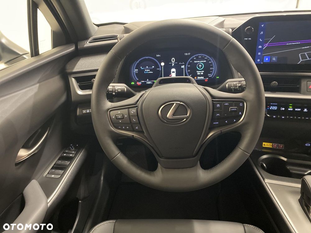 Lexus UX 300h F Sport Design - 12