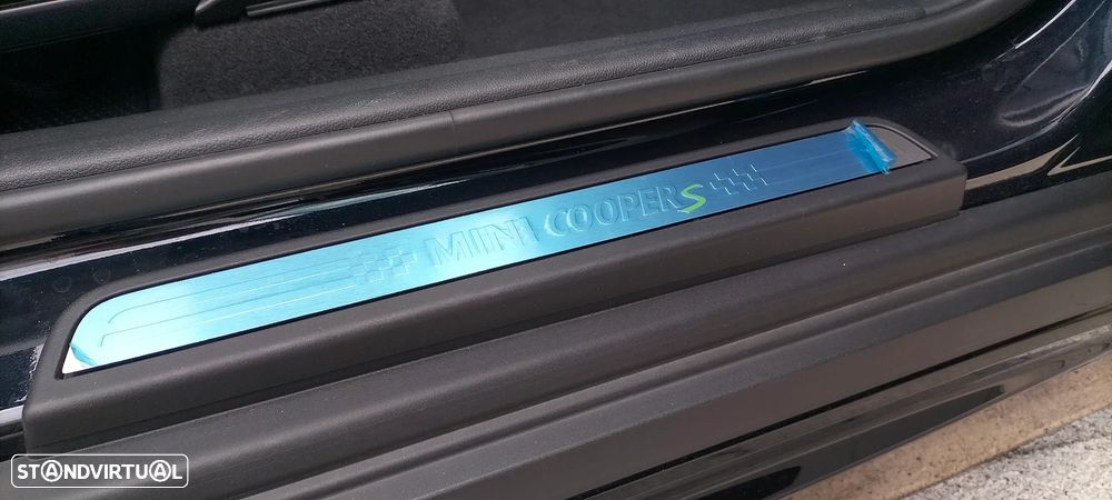 MINI Countryman Cooper SE ALL4 Auto - 24