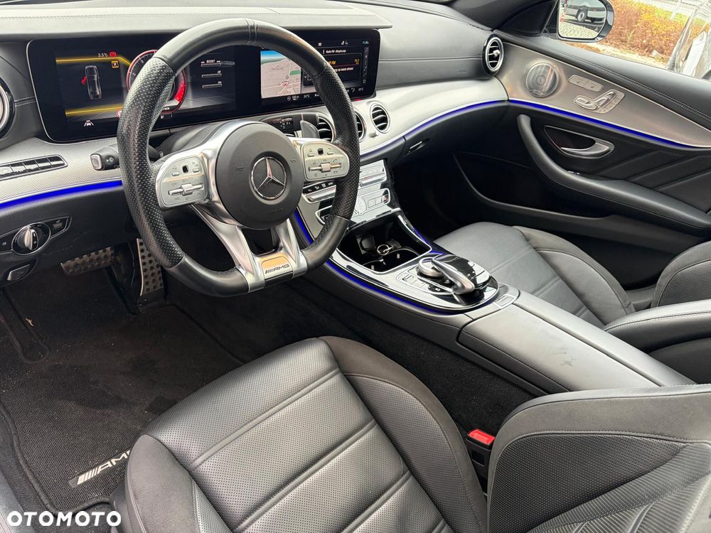 Mercedes-Benz Klasa E AMG 63 4Matic AMG Speedshift 9G-MCT - 15