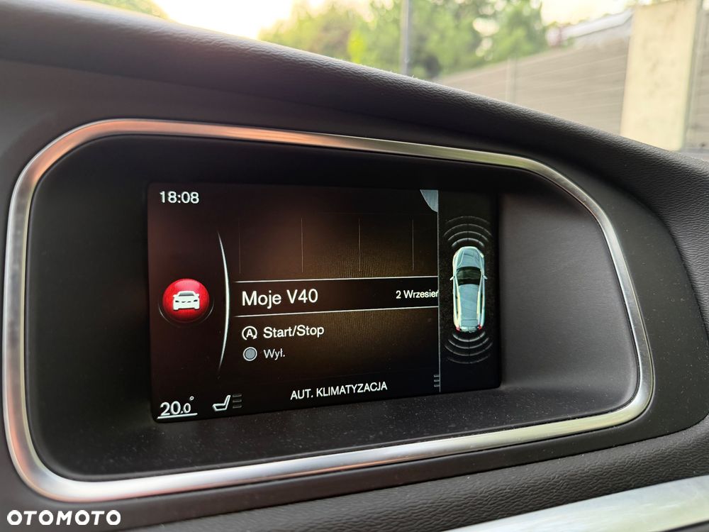 Volvo V40 D4 Geartronic Summum - 14