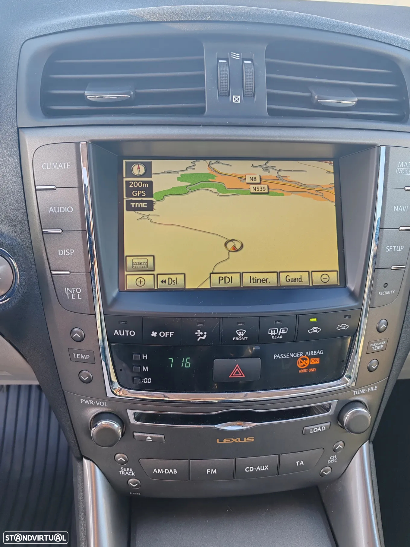 Lexus IS 220 d Luxury 4D - 4