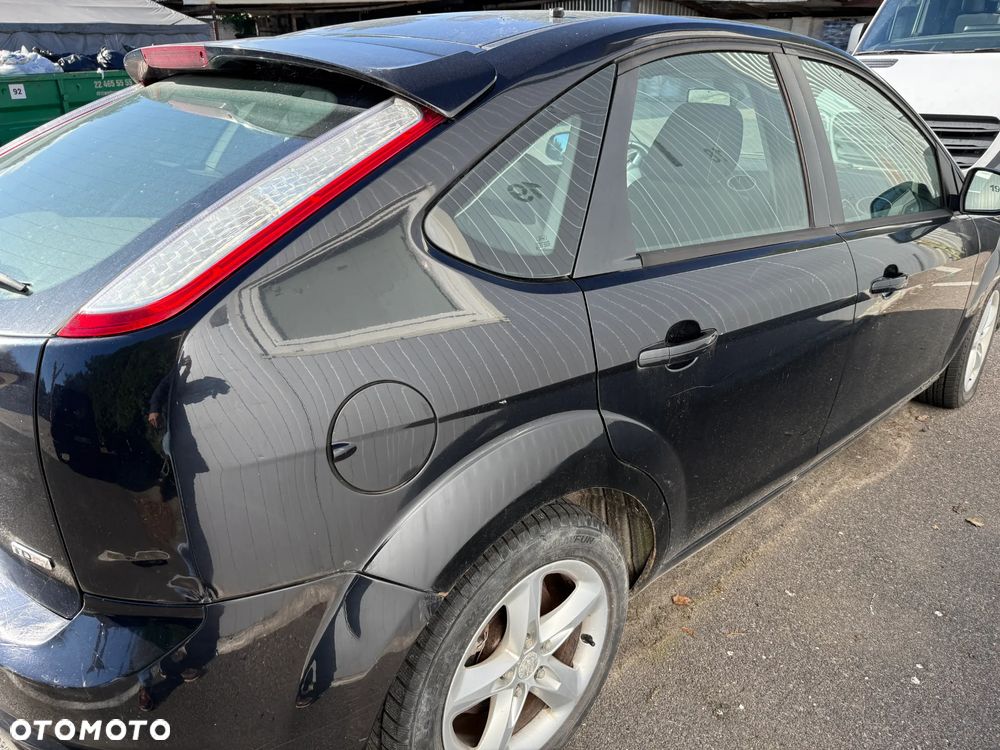 Ford Focus 1.8 TDCi Ambiente - 6