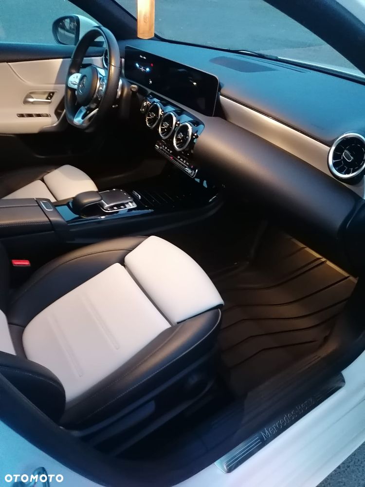 Mercedes-Benz Klasa A 200 d AMG Line 8G-DCT - 12