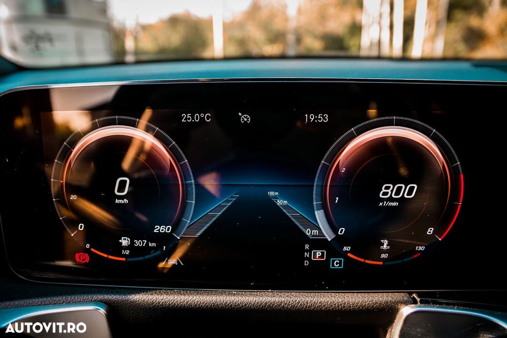 Mercedes-Benz GLB 180 7G-DCT - 29