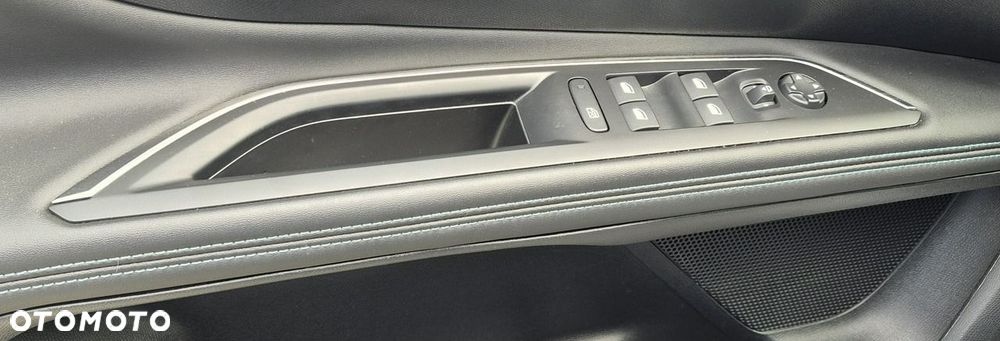 Peugeot 3008 1.2 PureTech Allure Pack S&S EAT8 - 13