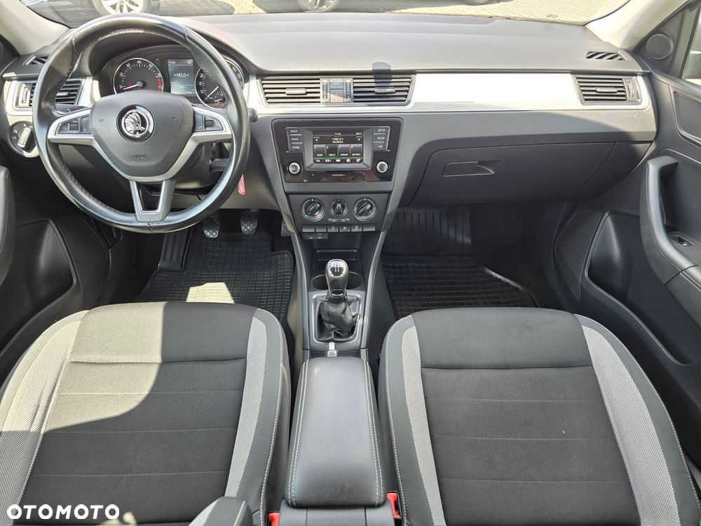 Skoda RAPID 1.2 TSI Ambition - 18