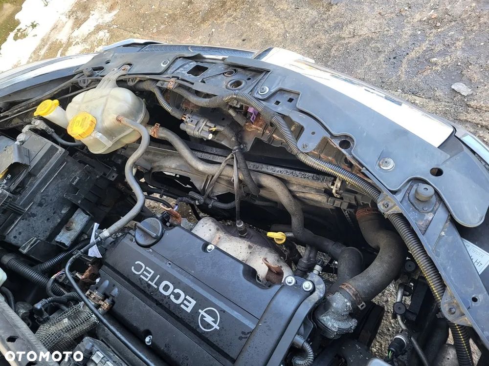 Opel Corsa 1.2 16V Enjoy - 9