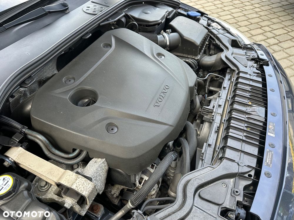 Volvo V60 D4 Momentum - 22