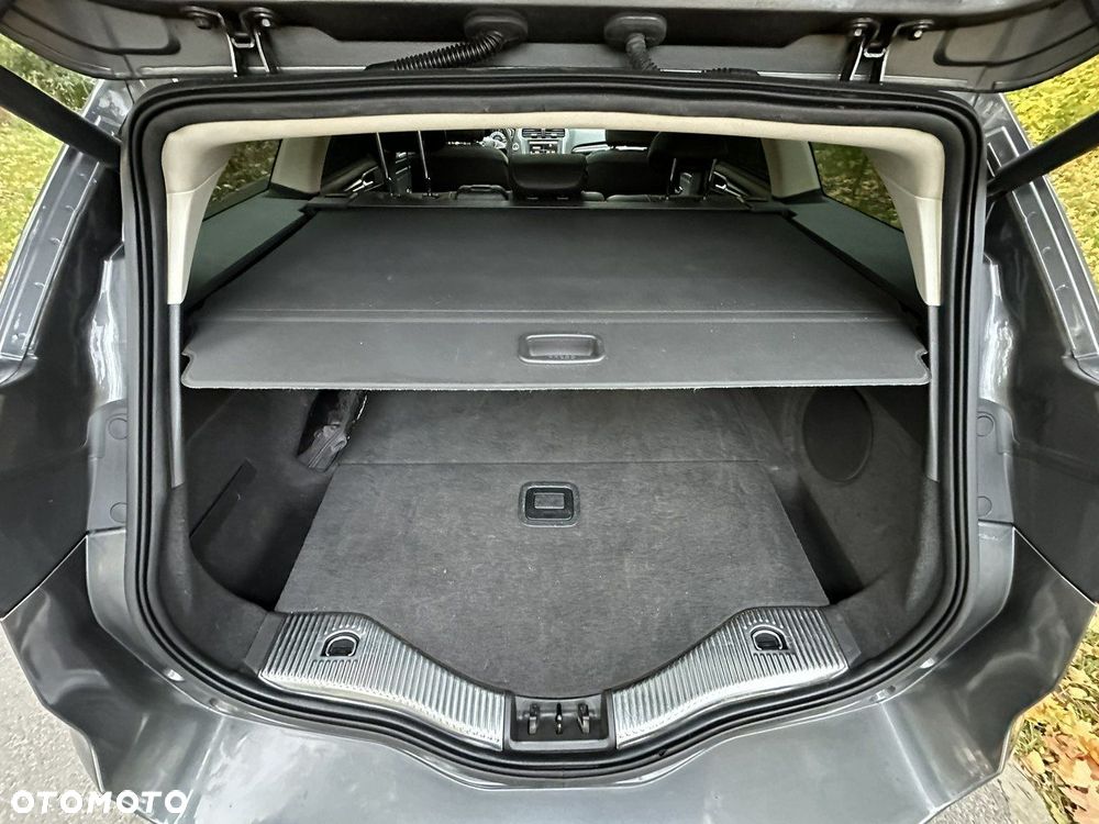 Ford Mondeo - 25