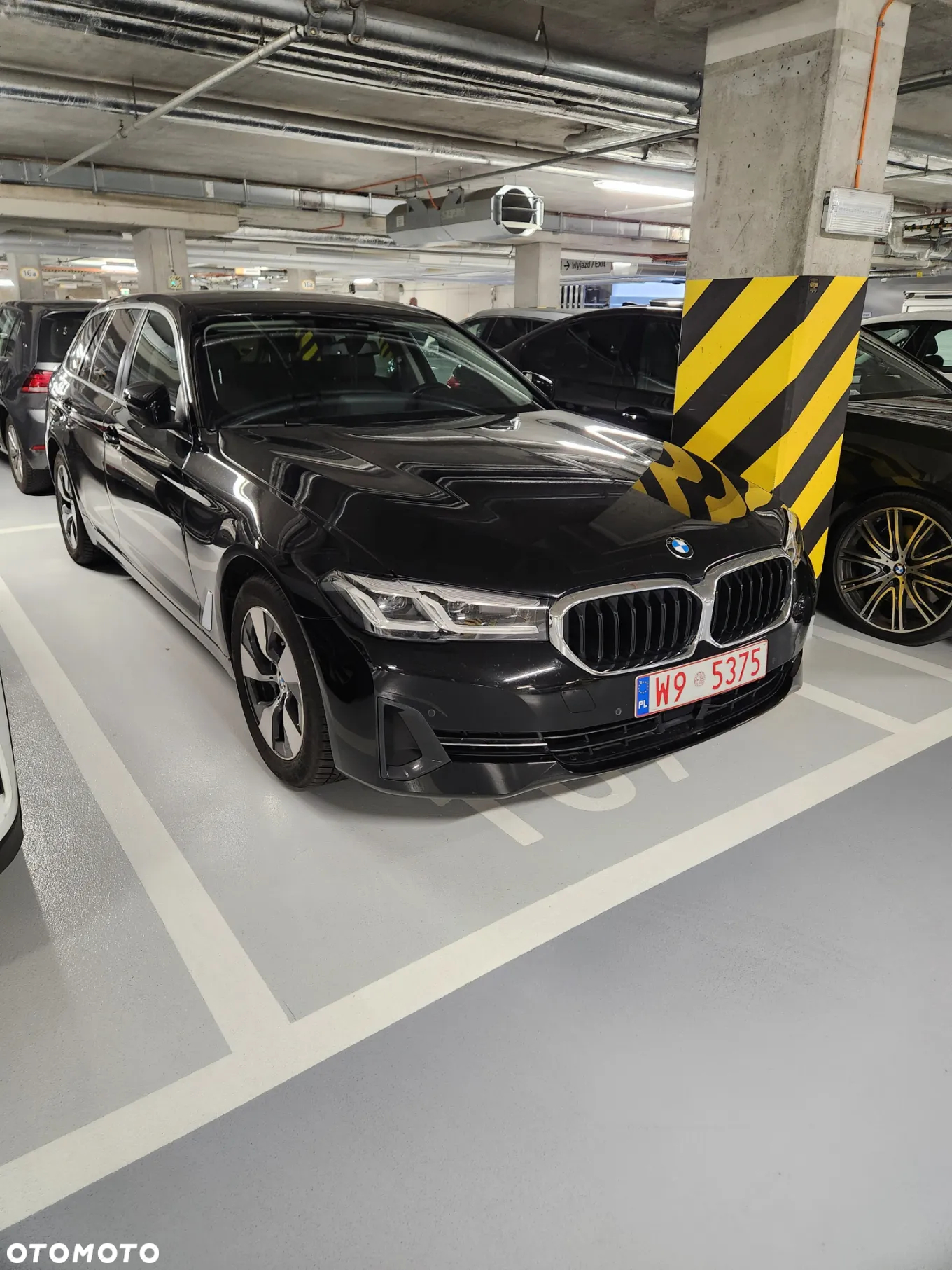 BMW Seria 5 520d Touring - 4