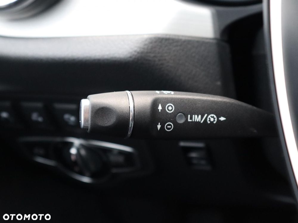 Mercedes-Benz Klasa X - 16