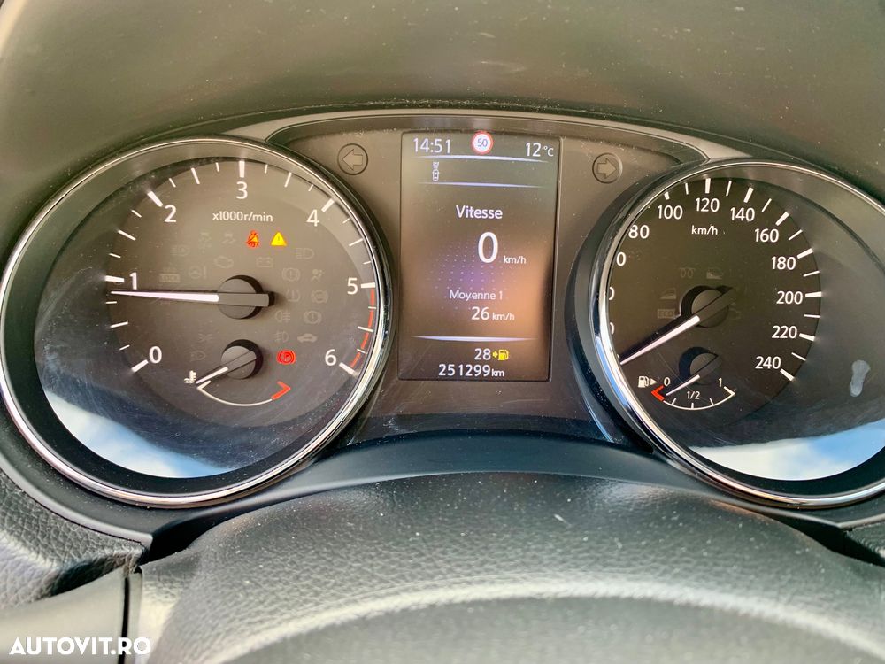 Nissan Qashqai 1.5 dCi DPF 360 - 9