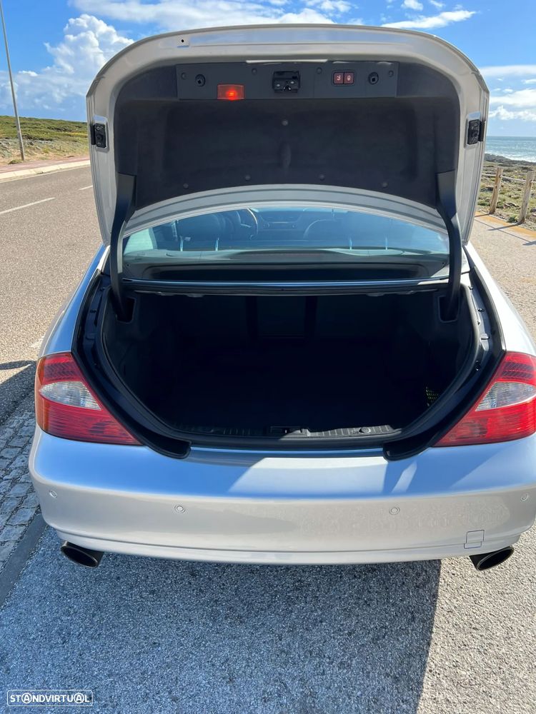 Mercedes-Benz CLS 500 Standard - 9