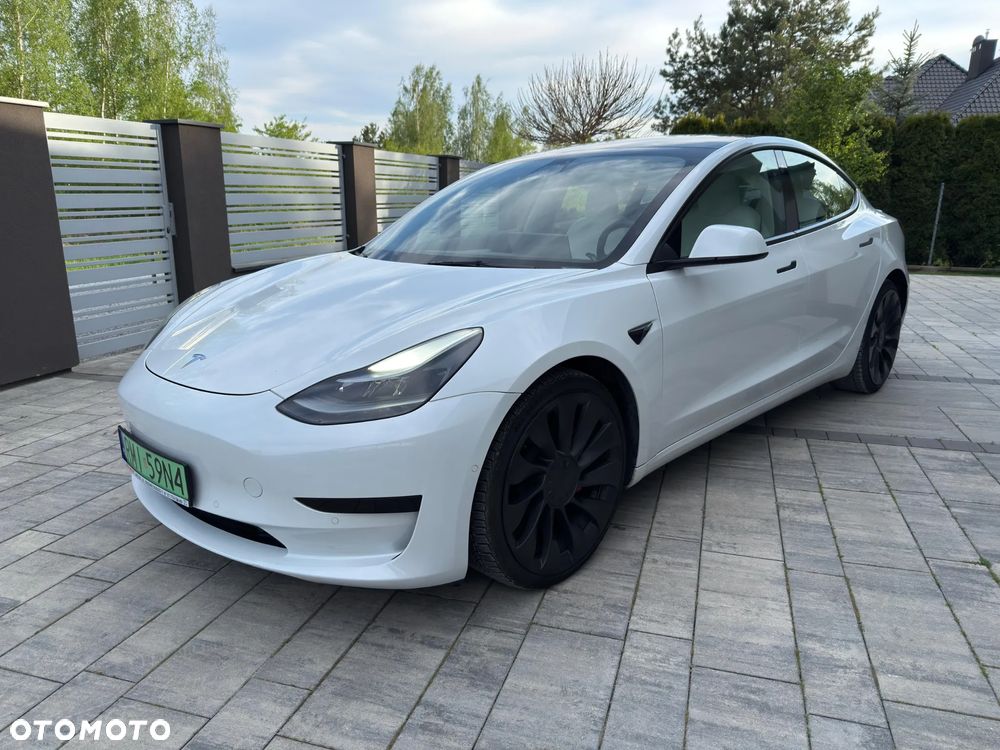 Tesla Model 3 - 6