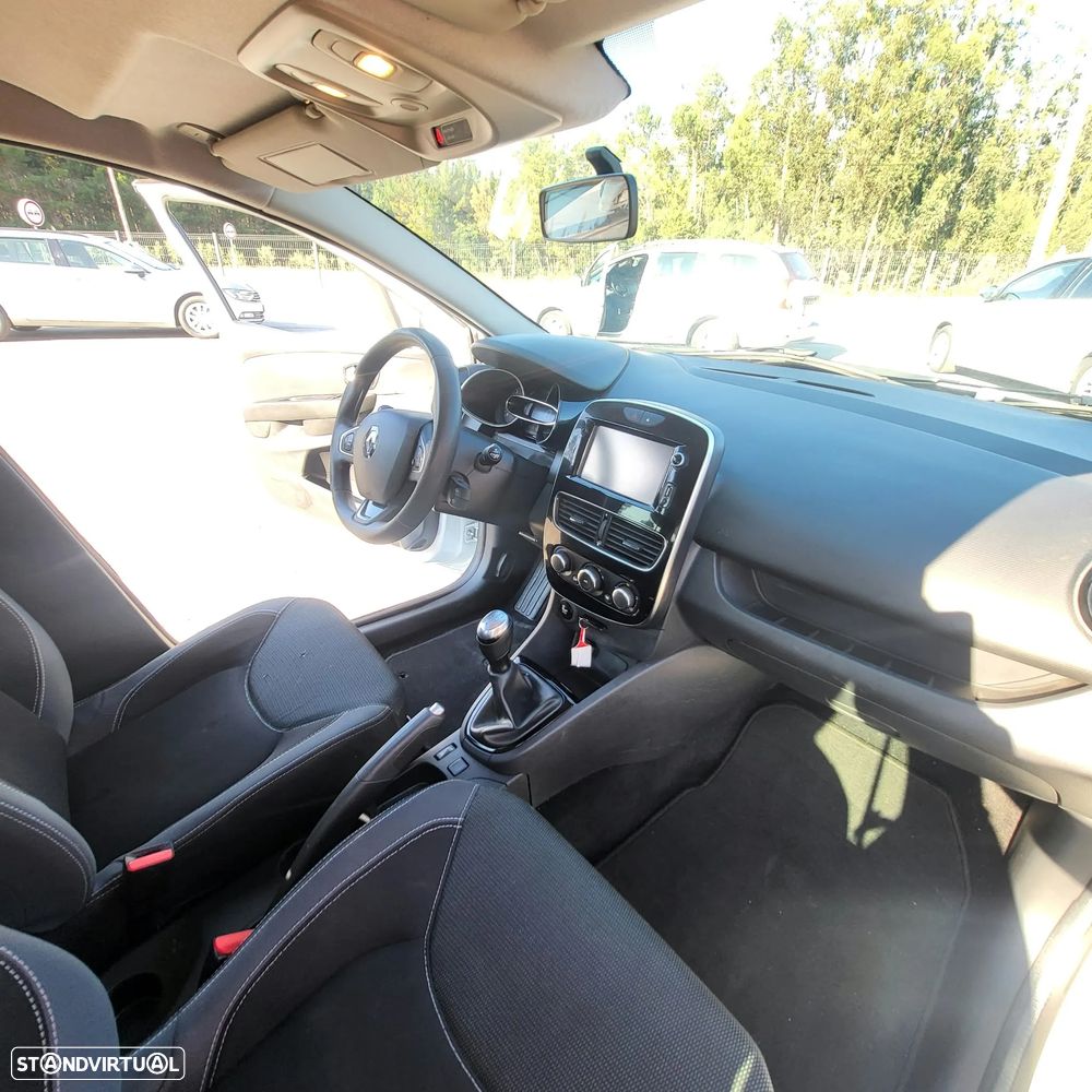 Renault Clio Sport Tourer (Energy) dCi 90 Bose Edition - 28
