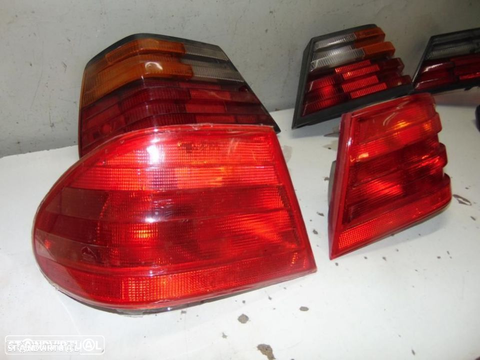 Mercedes W124 farolins - 1