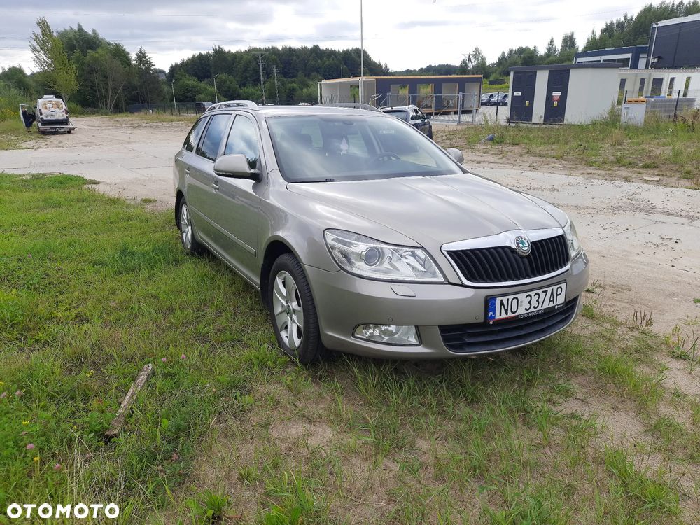 Skoda Octavia 1.6 TDI DPF Ambition Green tec - 2