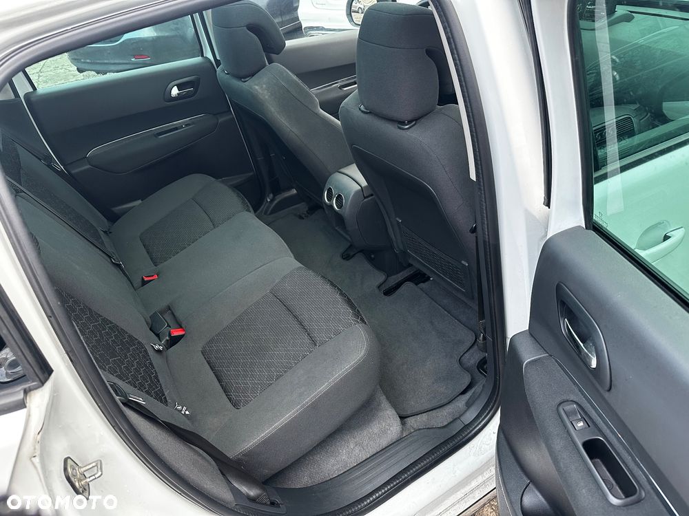 Peugeot 3008 1.6 BlueHDi Style S&S - 23