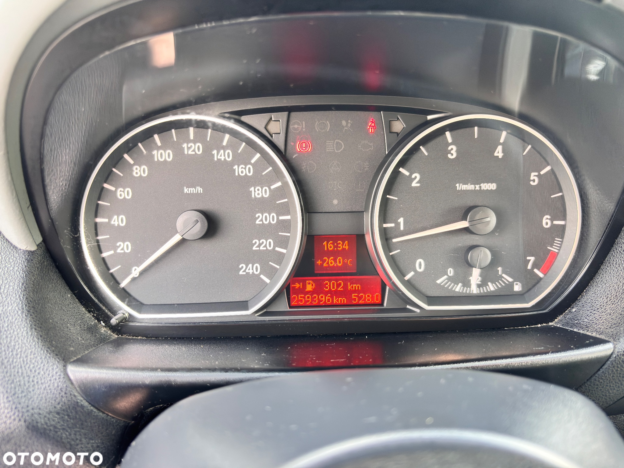 BMW Seria 1 118i - 10