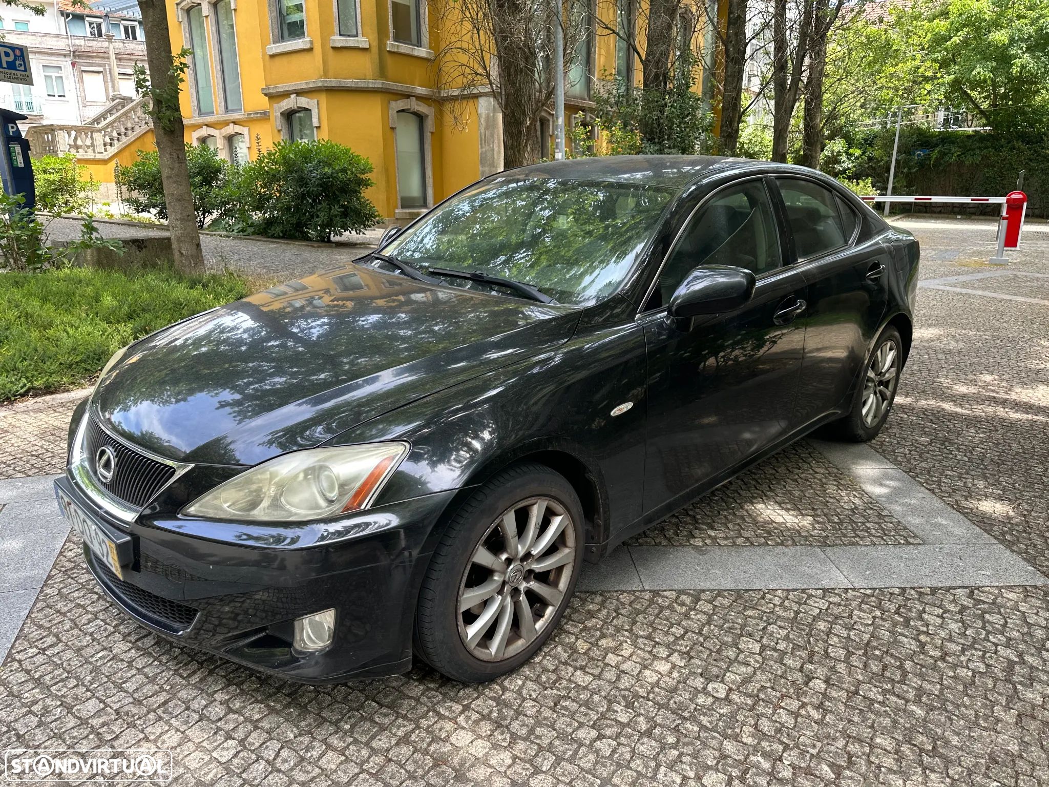 Lexus IS 220 d Luxury 48 - 1
