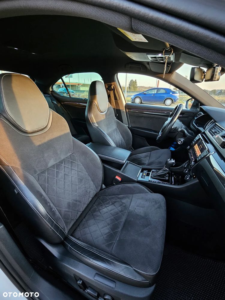 Skoda Superb 2.0 TDI 4x4 Sportline DSG - 14