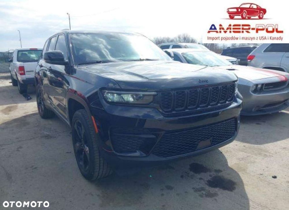 Jeep Grand Cherokee - 1