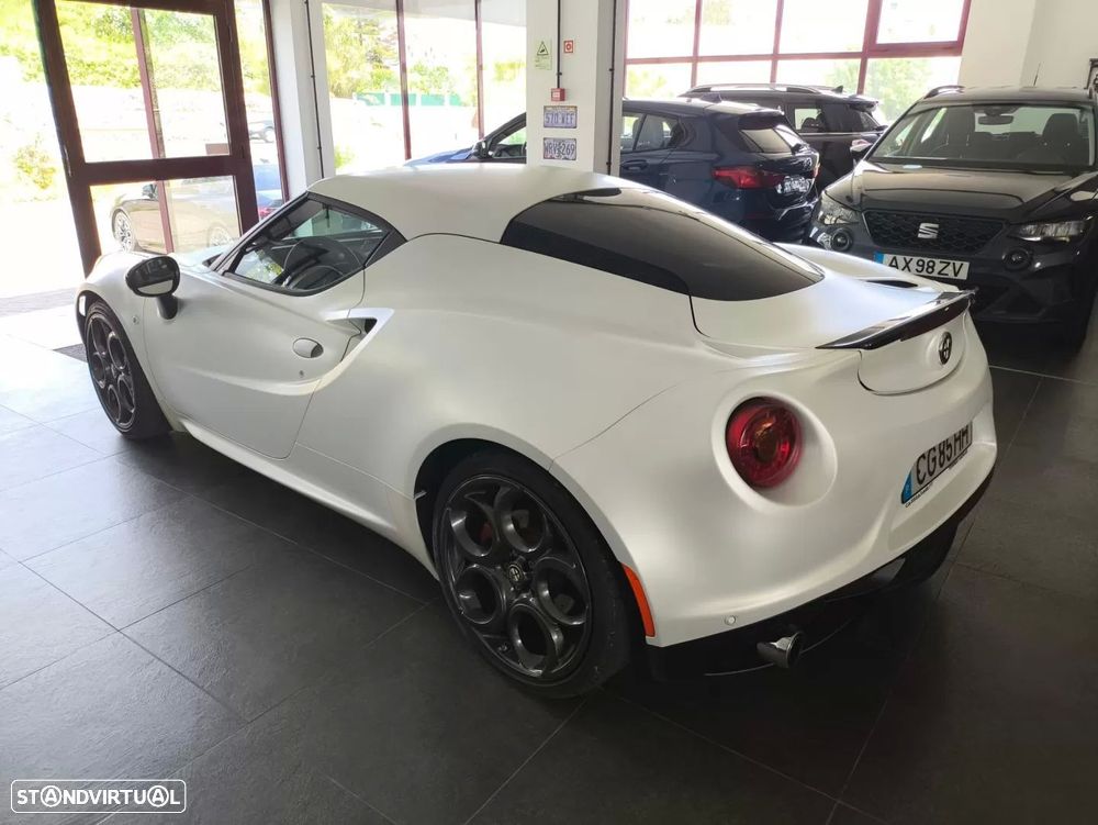 Alfa Romeo 4C - 6