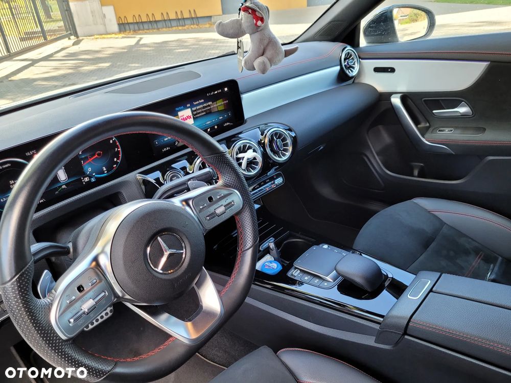 Mercedes-Benz CLA 200 AMG Line 7G-DCT - 20